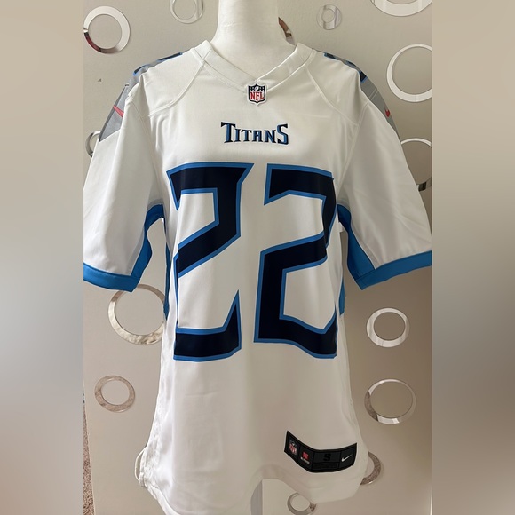 Tennessee Titans 22 Derrick Henry - Picture 2 of 3